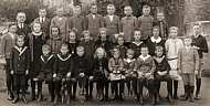 1926: Jahrgnge 1912-14 mit Oberlehrer Knig